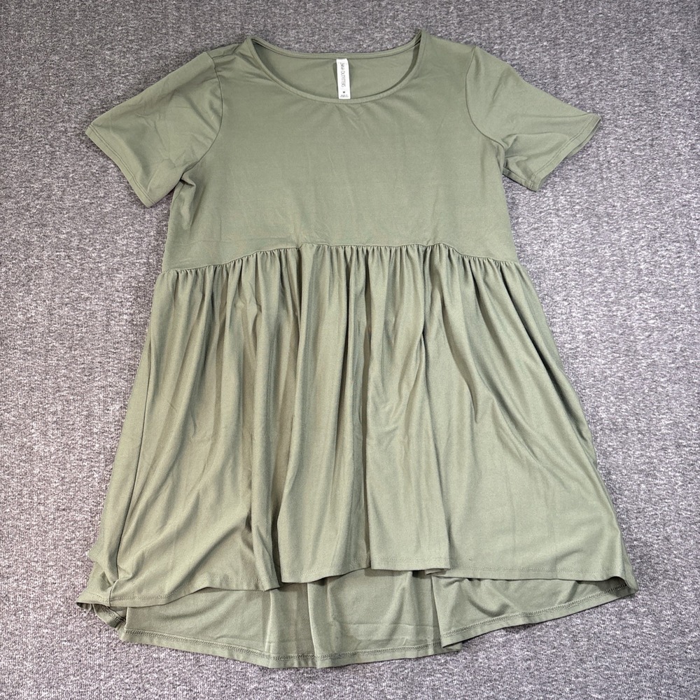 Zenana Green Round Neck Short Sleeve Casual Loose Fit Top Womens Size Medium